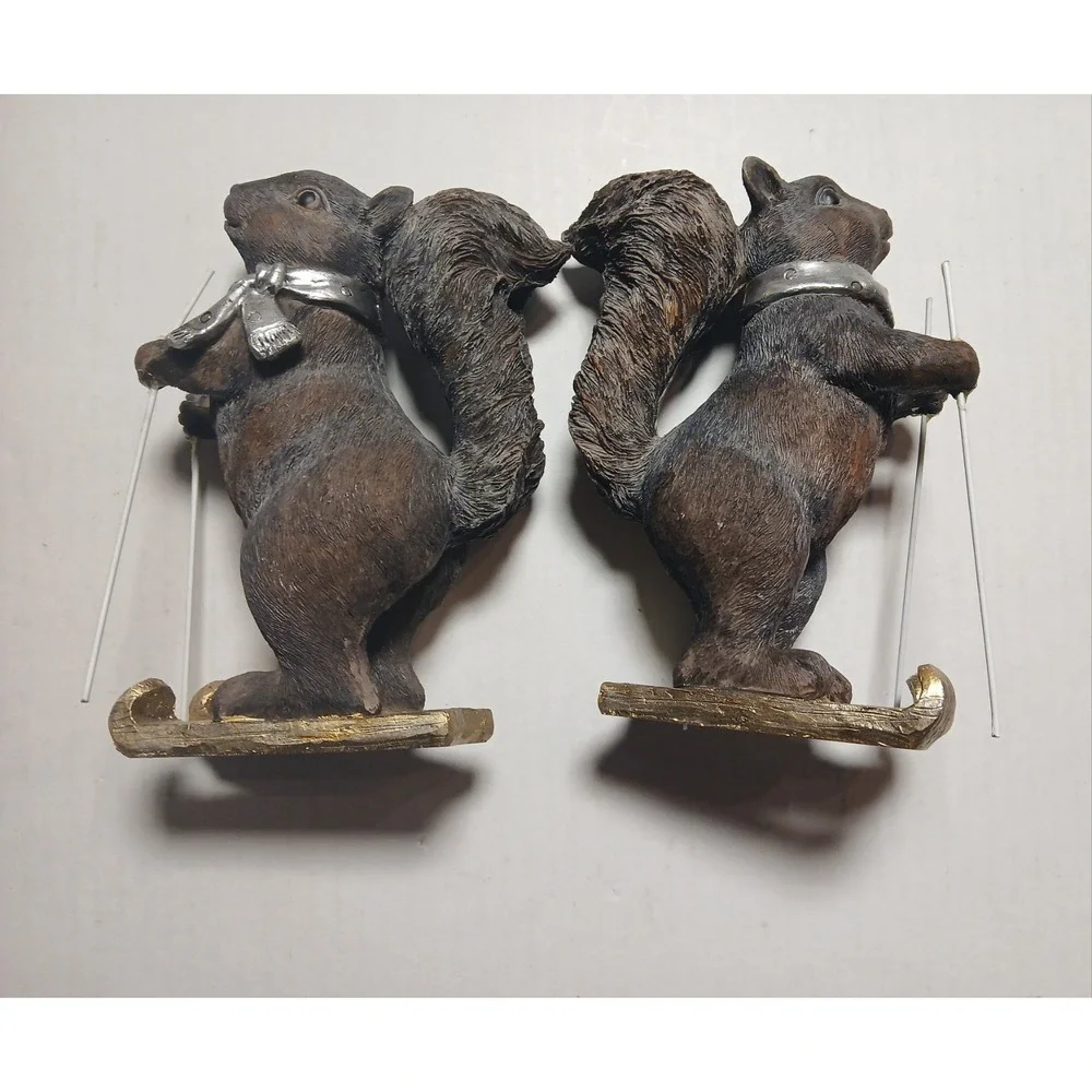 Set‎ Of Brown  Cute Winter Skiing Squirrels Christmas Holiday Decor